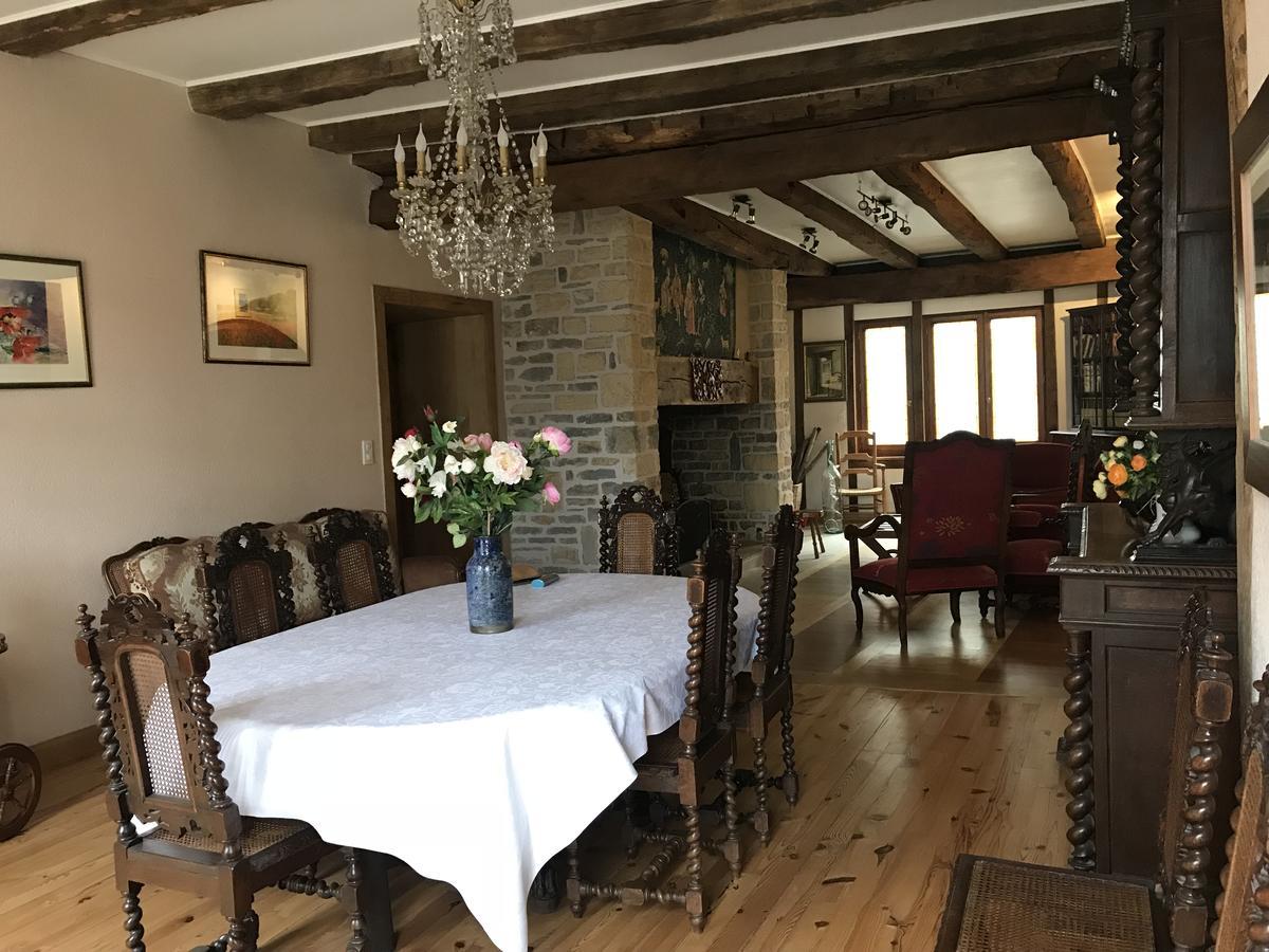 Bed and Breakfast Portail Haut Previnquieres Exteriér fotografie